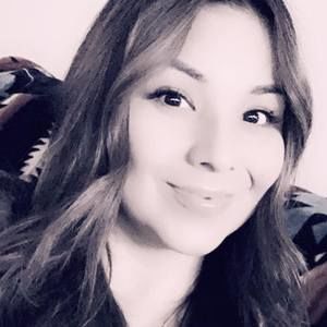 Meet your Posher, Shana